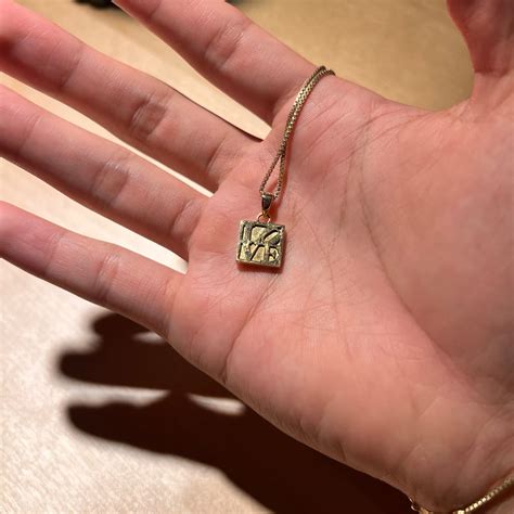 LOVE FUCK 리버시블 펜던트 목걸이 후루츠패밀리