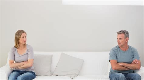 Relationship Betrayal Therapist Tips After Discovering An Affair