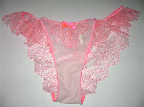 NWT VICTORIA S SECRET PANTY VERY SEXY CHEEKINI BIKINI Size M MEDIUM PINK IVORY EBay