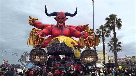 Carnival Fat Tuesday Viareggio Italy Best Float Youtube