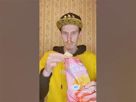 Пробую чипсы из лаваша «КРАШ ЛАВАШ» со вкусом краба - YouTube