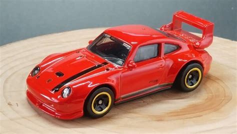Машинка Базова Hot Wheels Porsche GT Exotics GRY Red купити в інтернет магазині