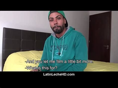 Joven latino amateur en busca de trabajo follado por un extraño por dinero POV XVIDEOS