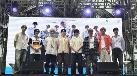 Kemeriahan Fansign Tatap Muka Perdana Nct Di Jakarta