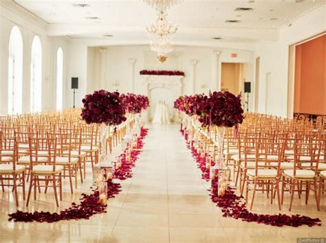 25 Red Wedding Theme Ideas to Steal for a Bold Color Palette