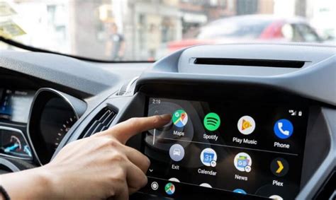 Чем Android Auto отличается от Apple CarPlay - AndroidInsider.ru