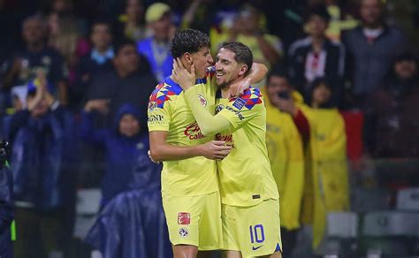 Así Fue El Debut De Igor Lichnovsky Con El América Aguilas Monumental