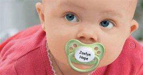 Best Pacifier Brands | Top Brands of Pacifiers