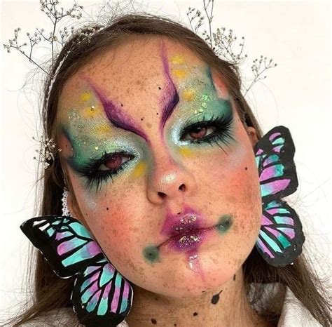 Pin By F R I D A On O 0 Fantasy Makeup Crazy Makeup Creative Eye