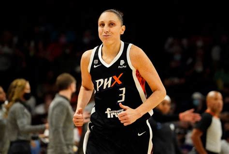 Wnba Fines Mercurys Diana Taurasi 2500 For Contact With Official