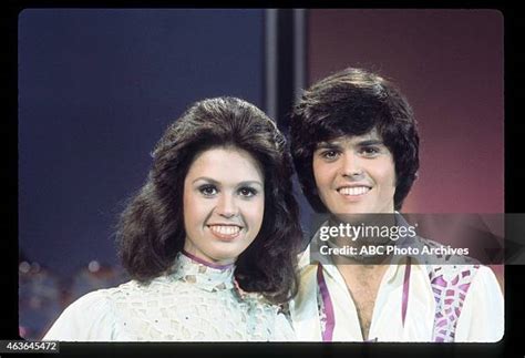 82 Donny And Marie Show 1976 Tv Show Stock Photos, High-Res Pictures, and Images - Getty Images