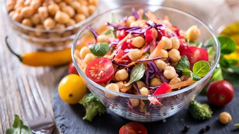 5 Healthy Salads You Should Eat For Weight Loss Healthshots