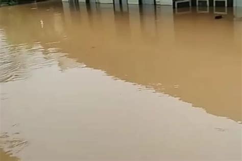 Hujan Guyur Kota Jambi Sepanjang Malam Sejumlah Titik Terendam Banjir