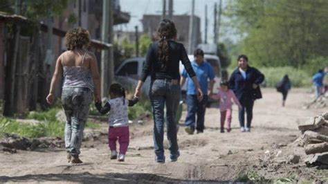 Una Familia Necesita Para No Ser Pobre El Diario De