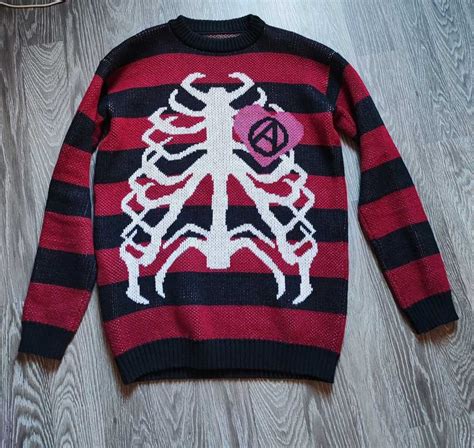 Custom Skeleton Stripe Knit - Gem