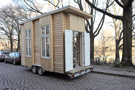 Miniatur Häuser Raum ist in der kleinsten Hütte Berliner