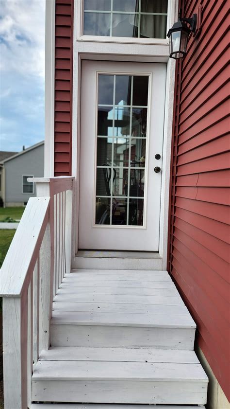 How to Paint Wooden Porch Steps in 4 Easy Steps - Hen and Horse Design