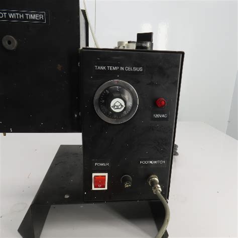 Glue Machinery G A Benchtop Hot Melt Machine Vac C W Foot Switch Bullseye