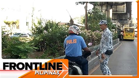 2 Nakamotorsiklong Pulis Tiniketan Dahil Dumaan Sa EDSA Busway