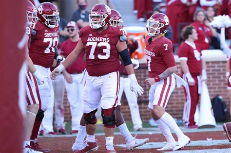 Ou Football Lincoln Riley Expects Andrew Raym Will Play Vs Oklahoma