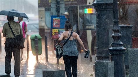 Legyen nálad az esernyőd Újabb felhőszakadás és jégeső várható Life