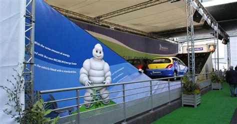 Moins de CO2 rejeté grâce au pneu Energy Saver de Michelin