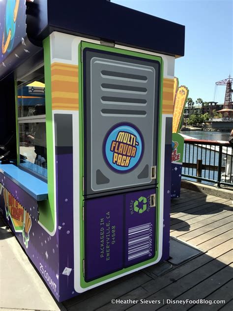 Review Señor Buzz Churros On Pixar Pier In Disney California Adventure