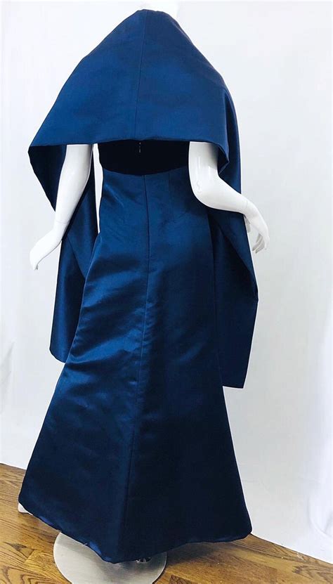 Beautiful Bill Blass Vintage Sz 6 8 Navy Blue Silk Satin 90s Gown