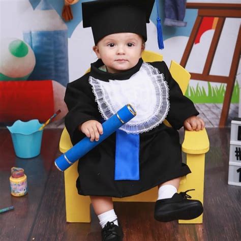 Beca de Formatura para Bebês Preto e Azul Merversário Elo7