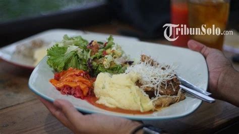 Rekomendasi Tempat Kuliner Di Pasar Gede Solo Tribunsolo