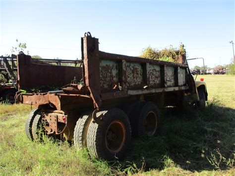 International Dump Truck Vin Sn 456850g383300 T A Int Diesel Engine A