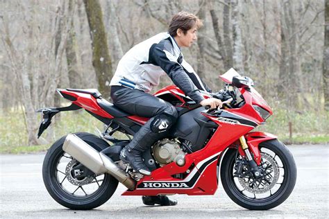 Riding Position Honda Cbr1000rr Webオートバイ