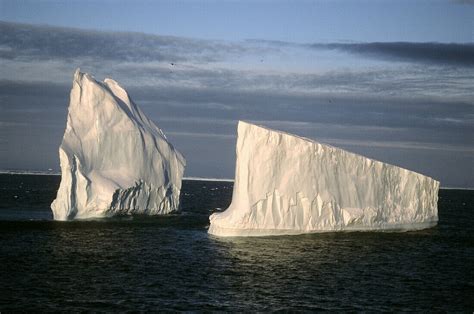 Iceberg in Antarctica – License image – 70242226 lookphotos