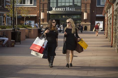 Woodbury Commons Logo Woodbury Common Premium Outlets | Central