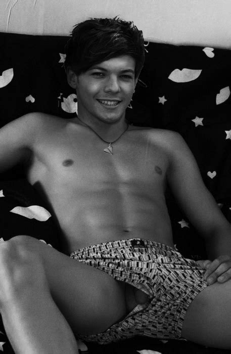 Louis Tomlinson All Nude And Underwear Pics Naked Male Celebrities