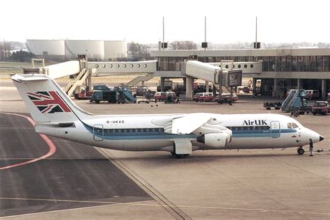 G UKAG BAe 146 - 300. Amsterdam March 1993 - AirUK Reunion