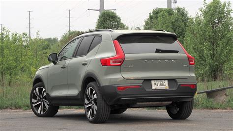 2023 Volvo XC40 Review: The Right Choice Is Crystal-Clear