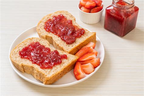 Confiture Extra De Fraise Pr Par E Avec De Fruits