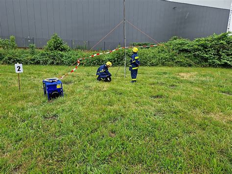 THW OV Hamburg Harburg Neue ehrenamtliche Einsatzkräfte für das THW