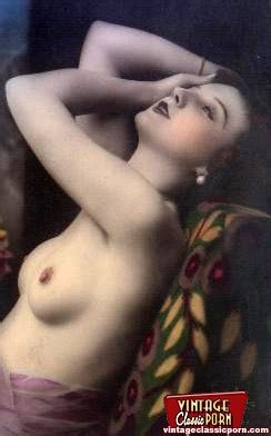 Beautiful Vintage Naked Sweeties Posing In XXX Dessert Picture 7