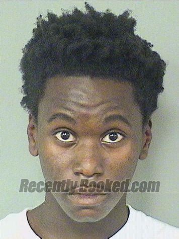 Recent Booking Mugshot For DESAMONTAE BAILEY In Palm Beach County