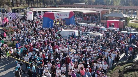 Hist Rica Caminata En La Paz Cont Con M S Personas Que Se