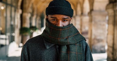 The 15 best scarves for men this winter - The Manual