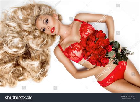 Beautiful Sexy Elegant Blonde Woman Red Foto Stok 791541475 Shutterstock