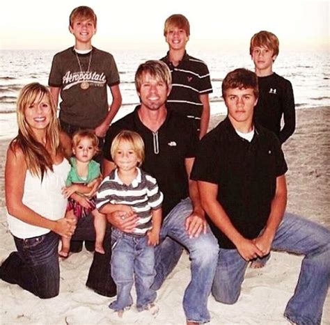 Cole LaBrant Height, Age, Wife, Children, Family, Biography & More ...