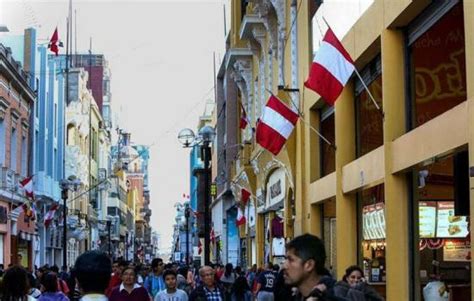 Fiestas Patrias Cuánto gastan los peruanos para pasarla bien PQS