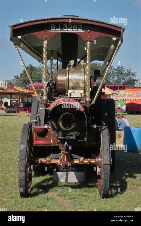 Showman Traction Engine Hi Res Stock Photography And Images Alamy