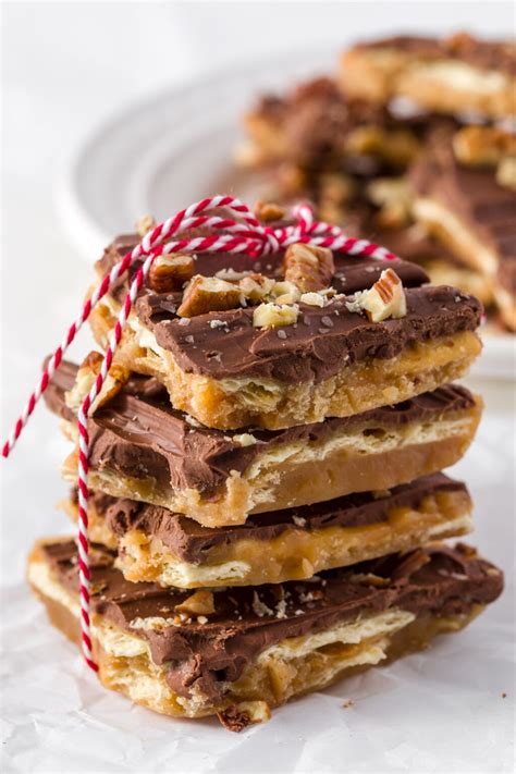 Christmas Crack Easy Saltine Cracker Toffee Kippi At Home