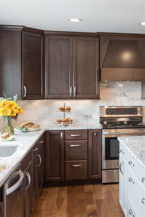 32 Contrasted Dark Cabinets With White Backsplash Ideas Dark Brown