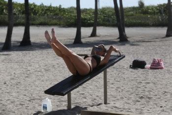 Imogen Thomas In A Bikini On The Beach In Miami March 6 2015 Phun Org Forum